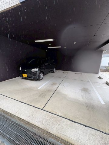 JPレジデンス神戸の駐車場
