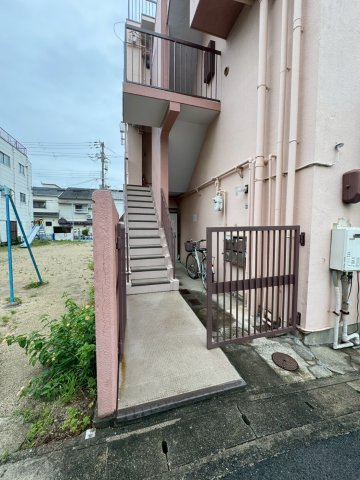 シティライフ小松のエントランス