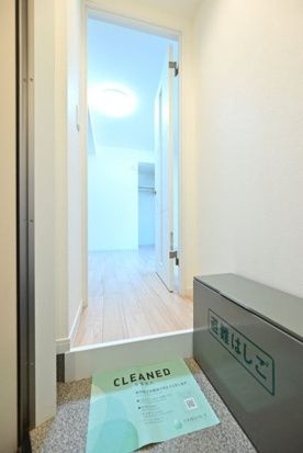 プランドール蔵前の玄関