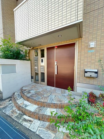 MINT甲子園五番町の外観