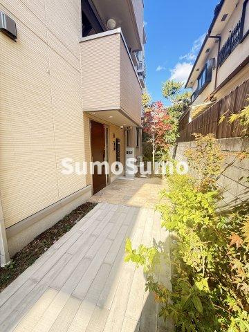 Raffinato東灘のエントランス|建物の内部です
