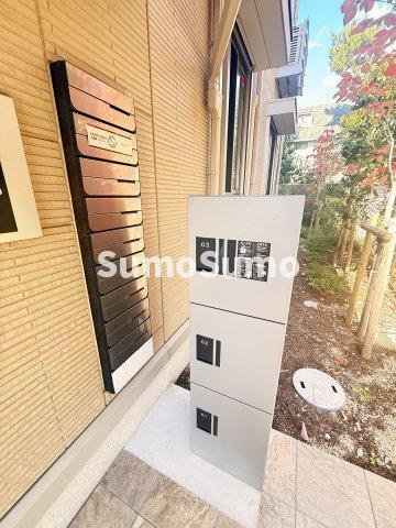 Raffinato東灘のエントランス|落ち着いたエントランスです