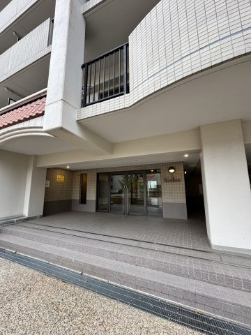 KDXレジデンス夙川ヒルズ　5番館のエントランス