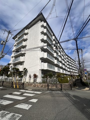 ローズハイツ芦屋の外観