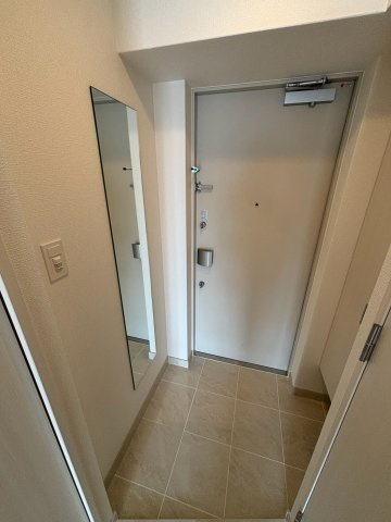 アドバンス大阪城べレッツァの玄関|シンプルで使いやすい玄関です
