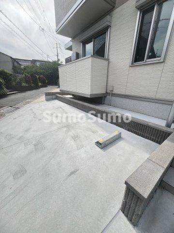 D-ROOM本山北町の駐車場