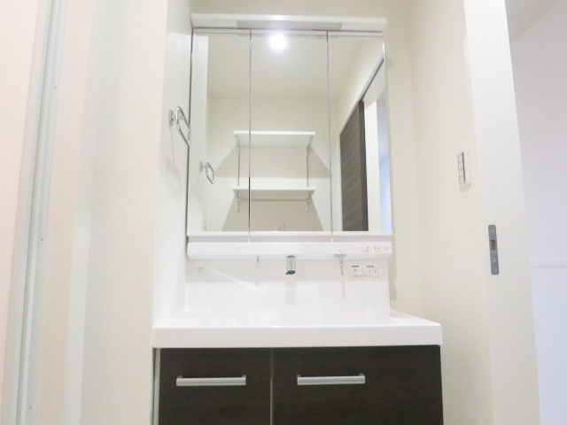 ベレオ.Cの洗面所|独立洗面台です☆