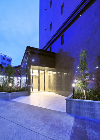 ＲＡＸＡ覚王山のエントランス