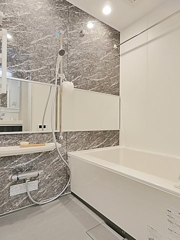 ＲＡＸＡ覚王山の浴室