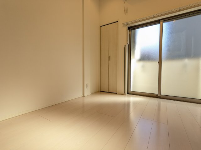 ソレアードの洋室