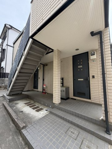 クレール上祇園のエントランス