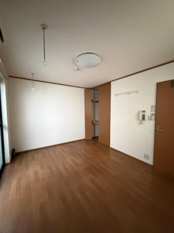 クレール上祇園の居間・リビング