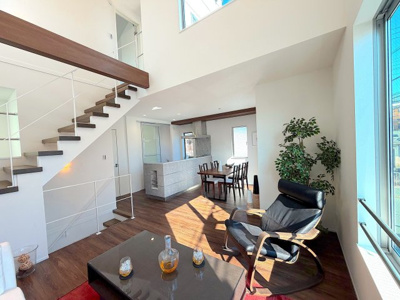 【居間・リビング】 | シンプルモダンなデザイナーズハウス／鶴見区汐入町