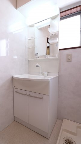 西舞子2丁目貸家の独立洗面台