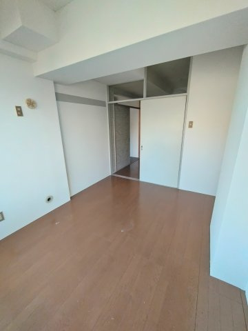 【洋室】 | ラ・フェスタ小山 | 6帖洋室