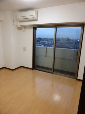 【居間・リビング】 | バージュアル浦和ウエスト  | ※反転タイプ、別部屋写真使用。