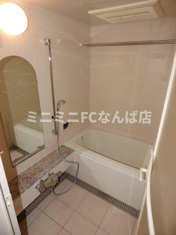 プレサンス本町リアルシティの浴室