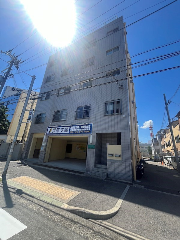 イナオカビル永沢町の外観
