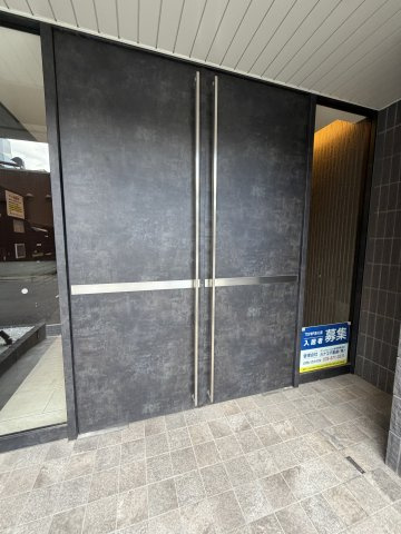 TOYOTOMi STAY　Premium 神戸湊川公園のエントランス