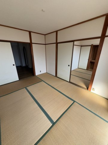 ヴィラ高取山の和室