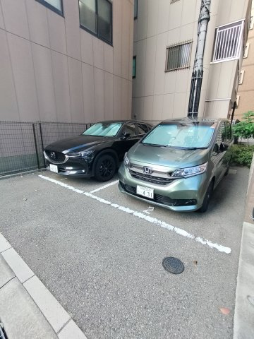 アスヴェル神戸元町海岸通の駐車場