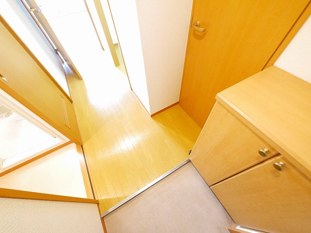 エフラス富雄の玄関|毎日通る玄関はこちらです