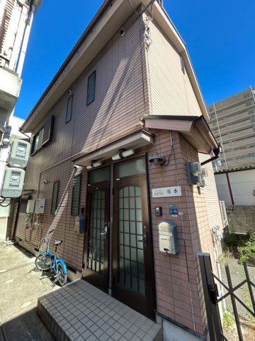 アントレ塚本のエントランス
