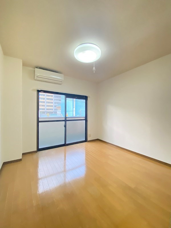 アーバンライフ藤田の居間・リビング