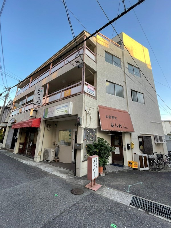 アイハウス船寺通の外観