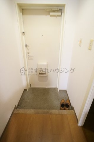 エスペーロ伊丹西の玄関|参考、同建物・同間取りの号室