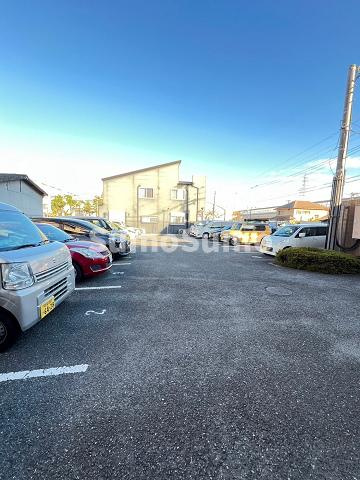 ヴァンベール尼崎の駐車場|駐車場に車を止められます