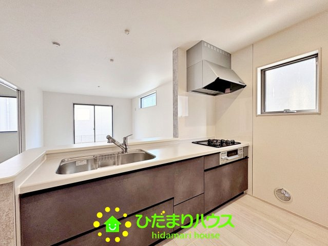 宮代町川端　新築一戸建て　02　リーブルガーデンのキッチン