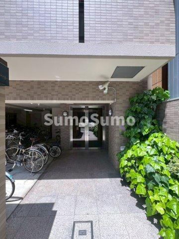 TATディナスティ西本町のエントランス