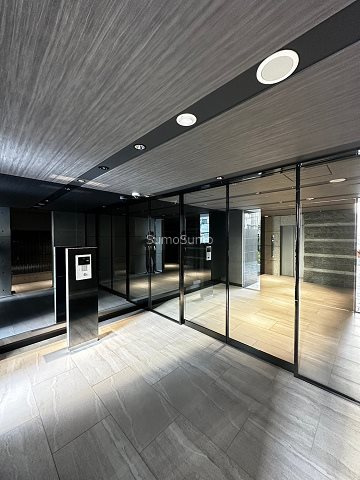 S-RESIDENCE難波大国町Unoのエントランス