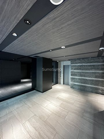 S-RESIDENCE難波大国町Unoのロビー