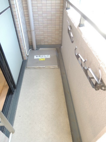 S-FORT神戸三宮北のバルコニー