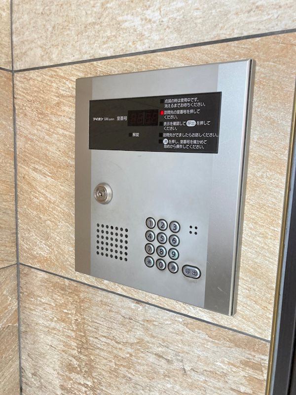UresidenceUESHIOの外観