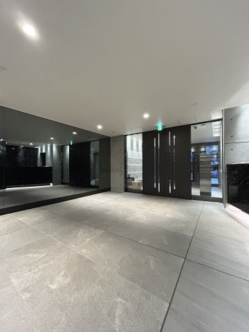 S-RESIDENCE谷町五丁目のロビー|落ち着いたロビーです