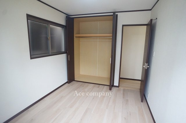 【子供部屋】 | 東大阪市古箕輪1丁目 | 【2階：洋室5.25帖】クローゼット完備です♪