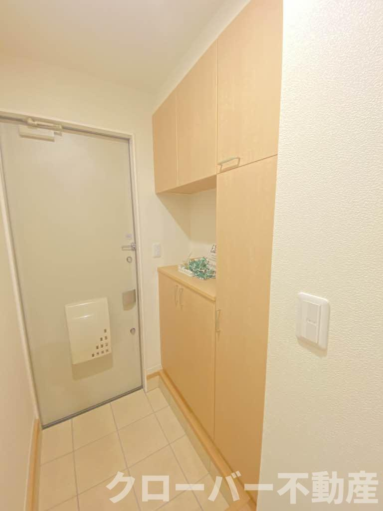 ドリーミオ C棟の玄関