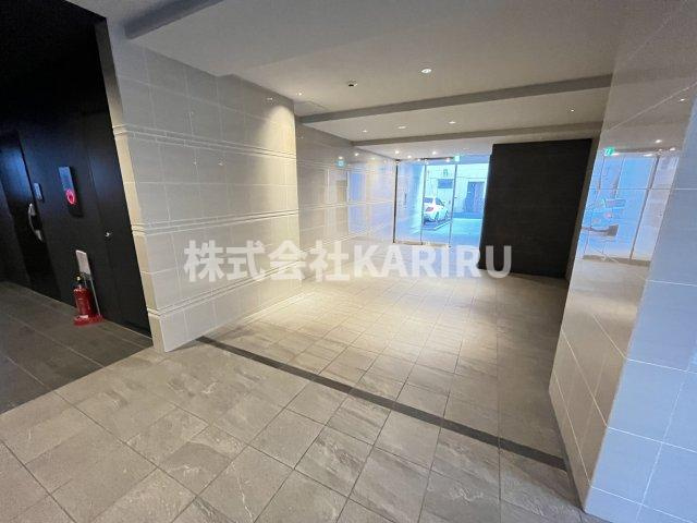 コーポラス京橋のエントランス