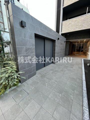 コーポラス京橋のエントランス