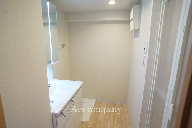 【ランドリースペース】 | 第一シャトー八戸ノ里 | 配管更新済みです☆