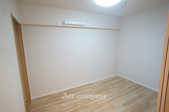 【子供部屋】 | 第一シャトー八戸ノ里 | 【洋室4.6帖】エアコン先行配管済みです☆