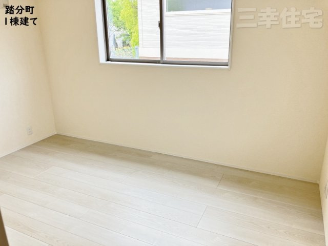 碧南市踏分町の浴室|浴室には浴室暖房乾燥機が完備されています。雨の日のお洗濯も安心です