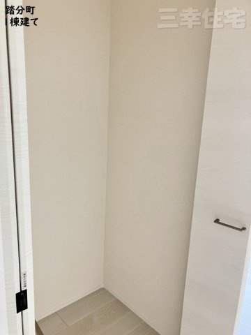 碧南市踏分町の収納|2階の収納。豊富な収納も魅力の1つです