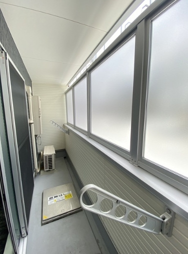 アベニール十三のバルコニー