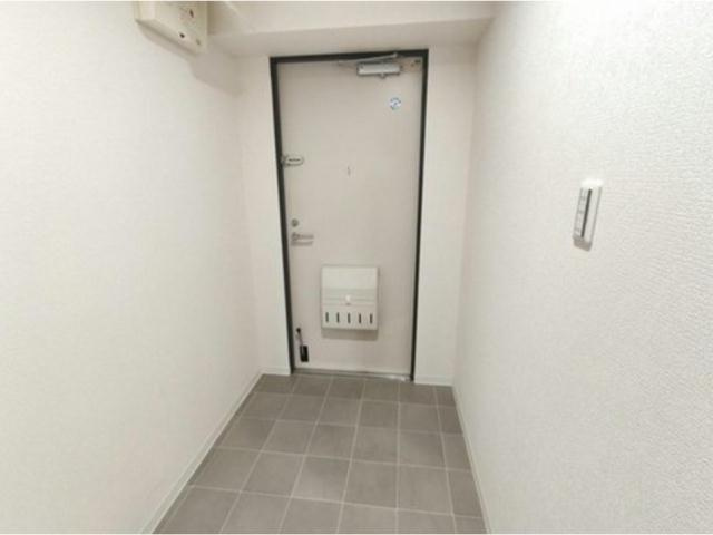 ネオハイツ姫路アメティ228の玄関