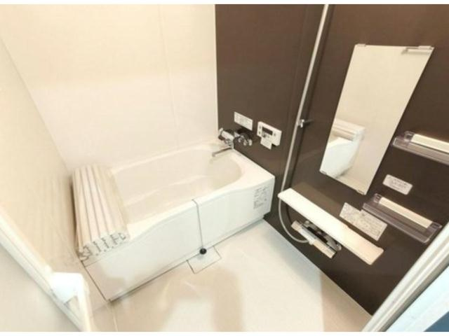 ネオハイツ姫路アメティ228の浴室