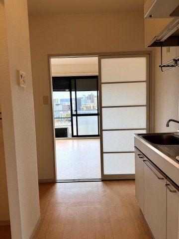 ハイツ鷹ヶ峰の居間・リビング